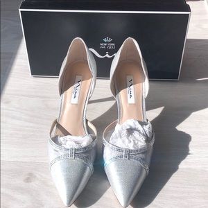 Nina Blakely silver 2.5” heels